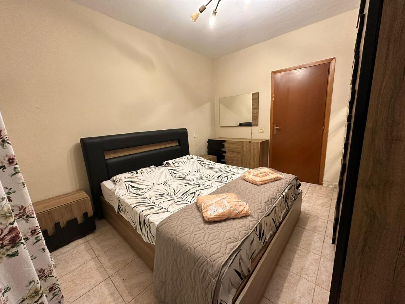 Esar Apartment Durrës Extérieur photo